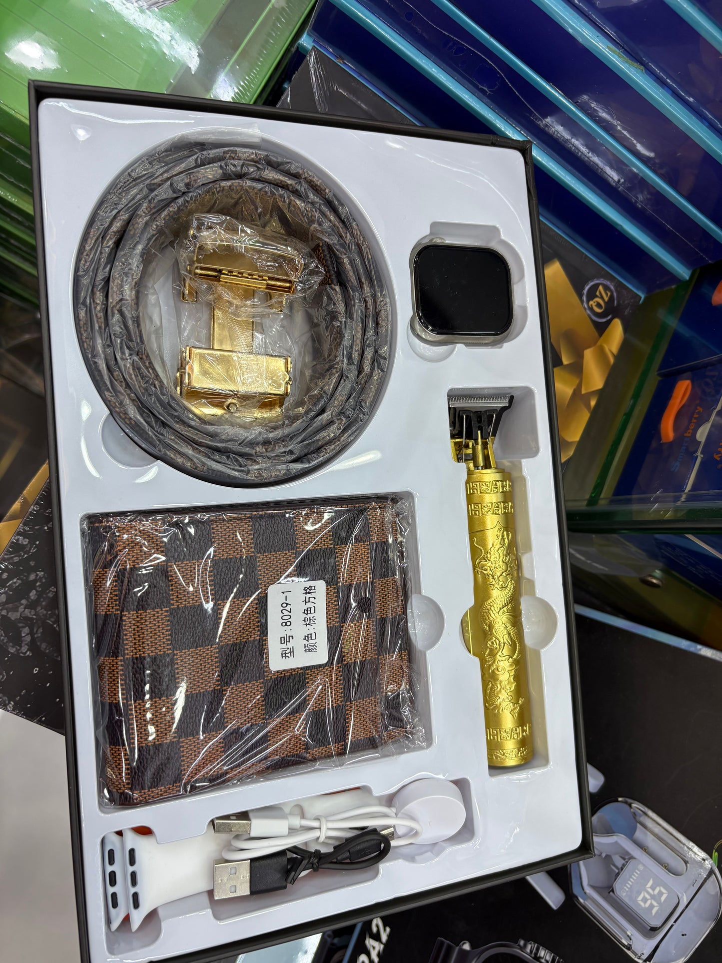 ZQ Smart Watch Series 10 + Waller + Belt + Rechargeable razor